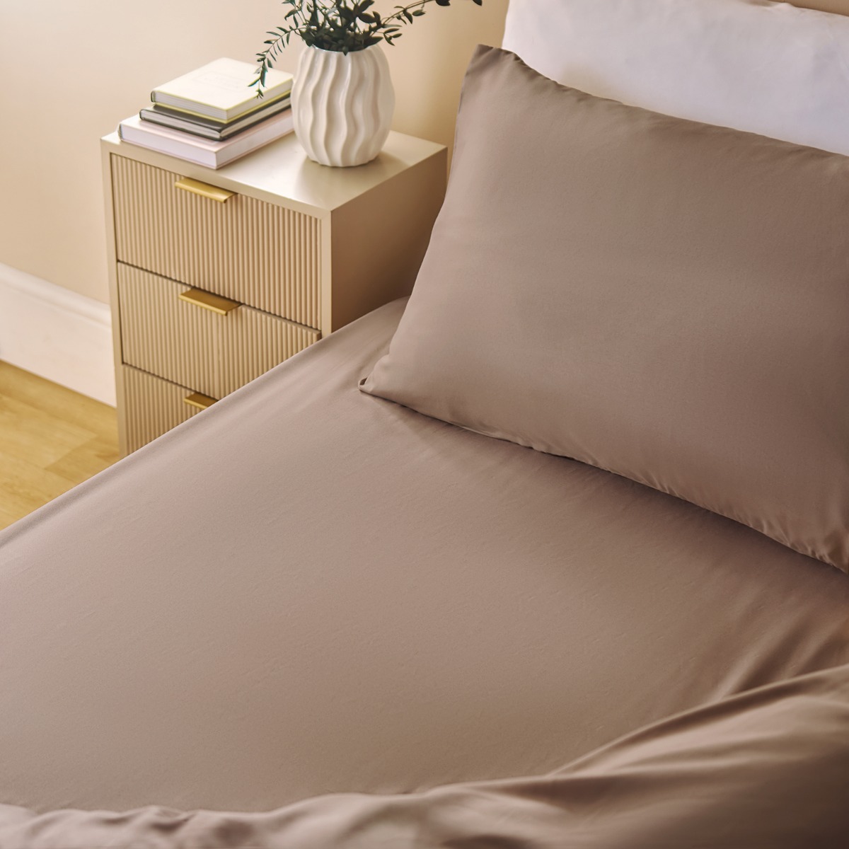 OHS Plain Dyed Fitted Sheet, Natural – Single