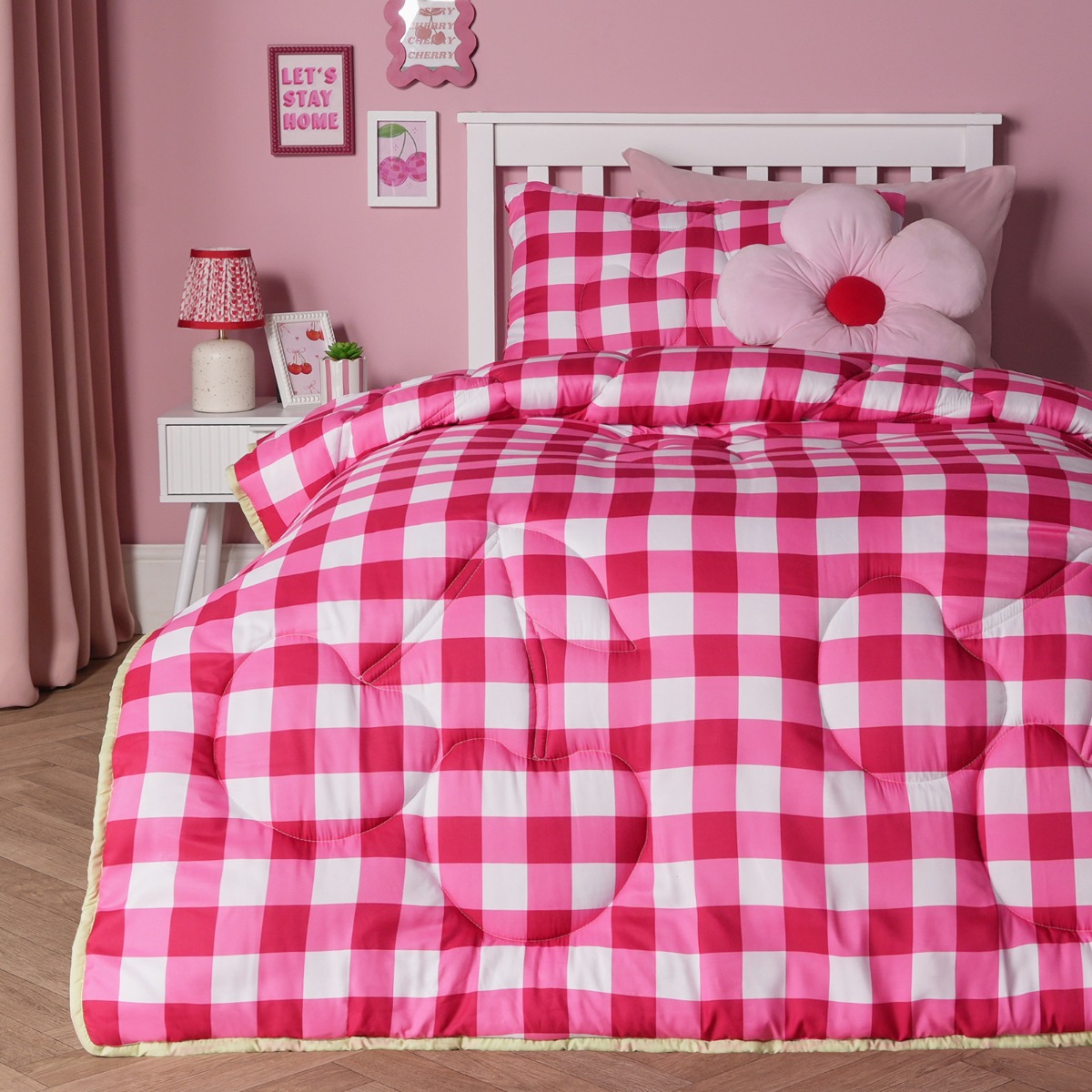 OHS Cherry Gingham Quilted Coverless 7.5 Tog Duvet Set, Red – Double