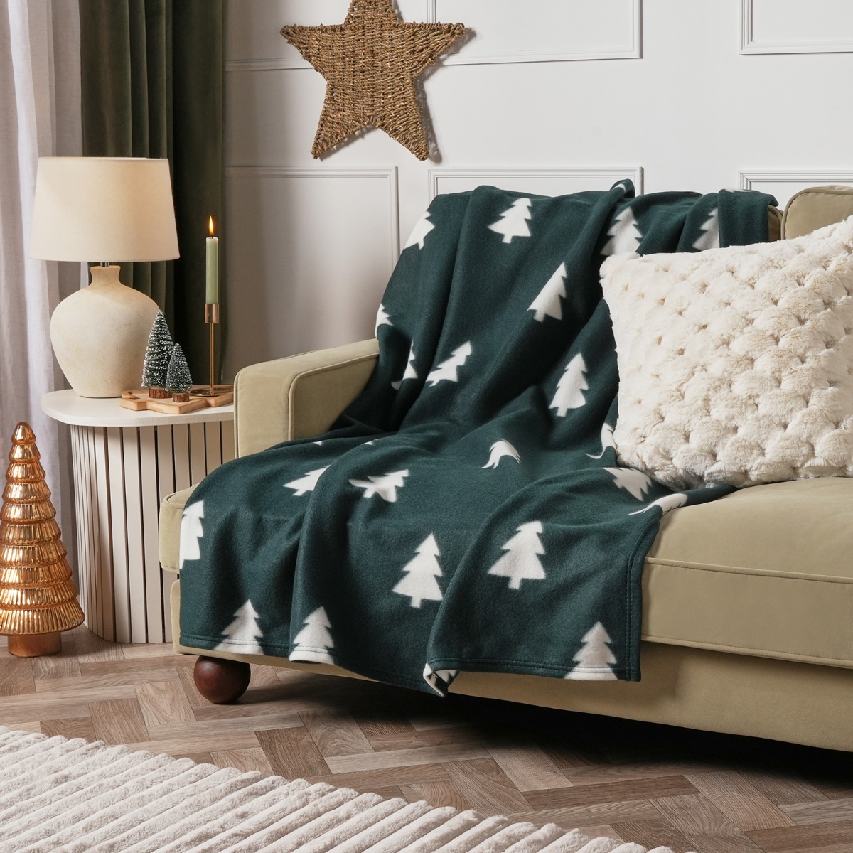 OHS Christmas Tree Print Fleece Throw – Green