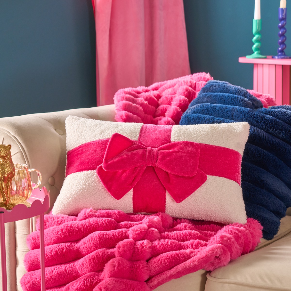 OHS Bow Wrapped Cushion – Hot Pink/Cream