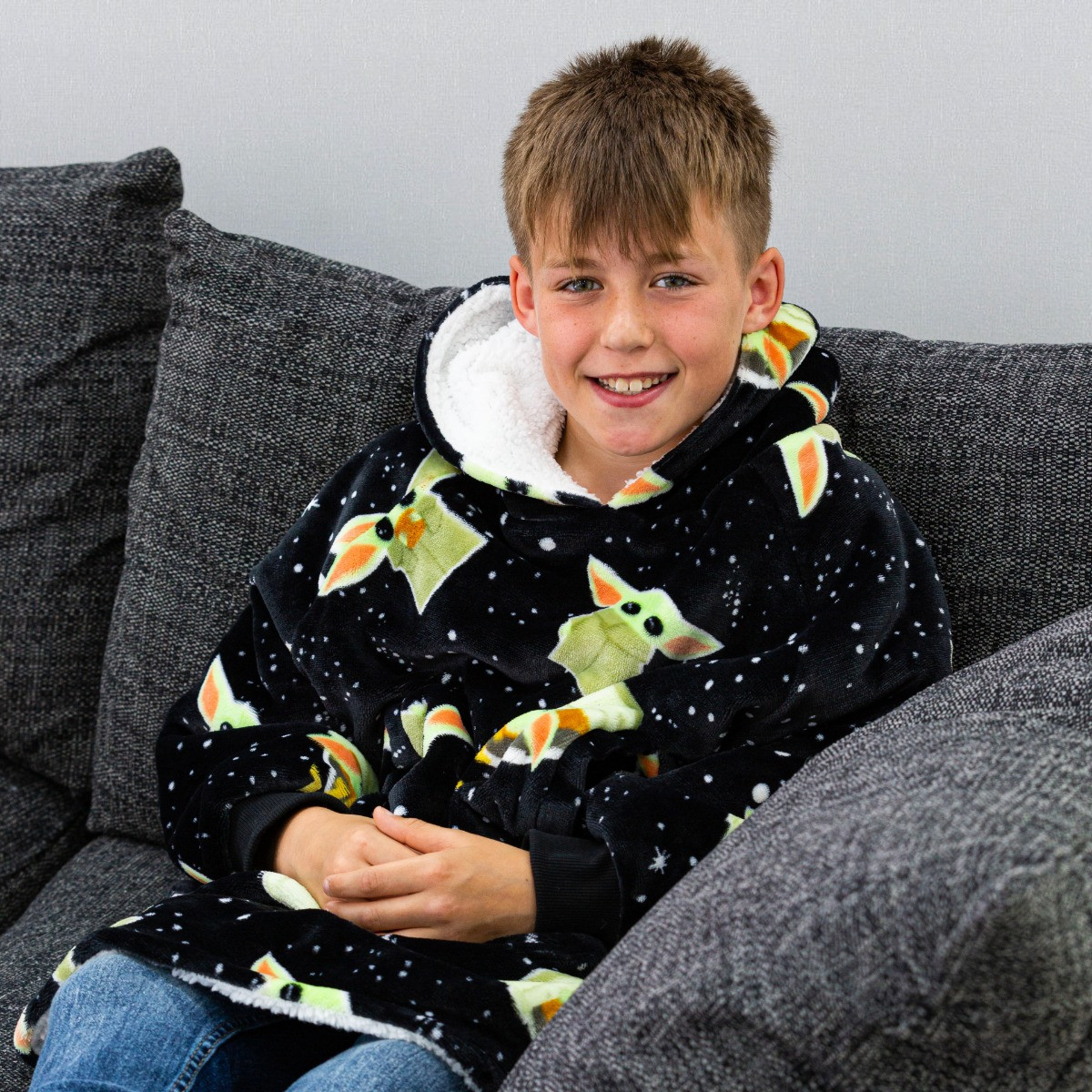 Mandolorian Grogu Hoodie Blanket, Black Kids