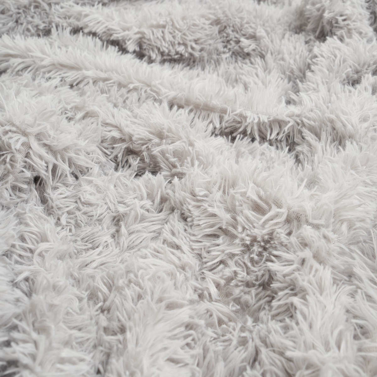 OHS Fluffy Fleece Throw - Silver>