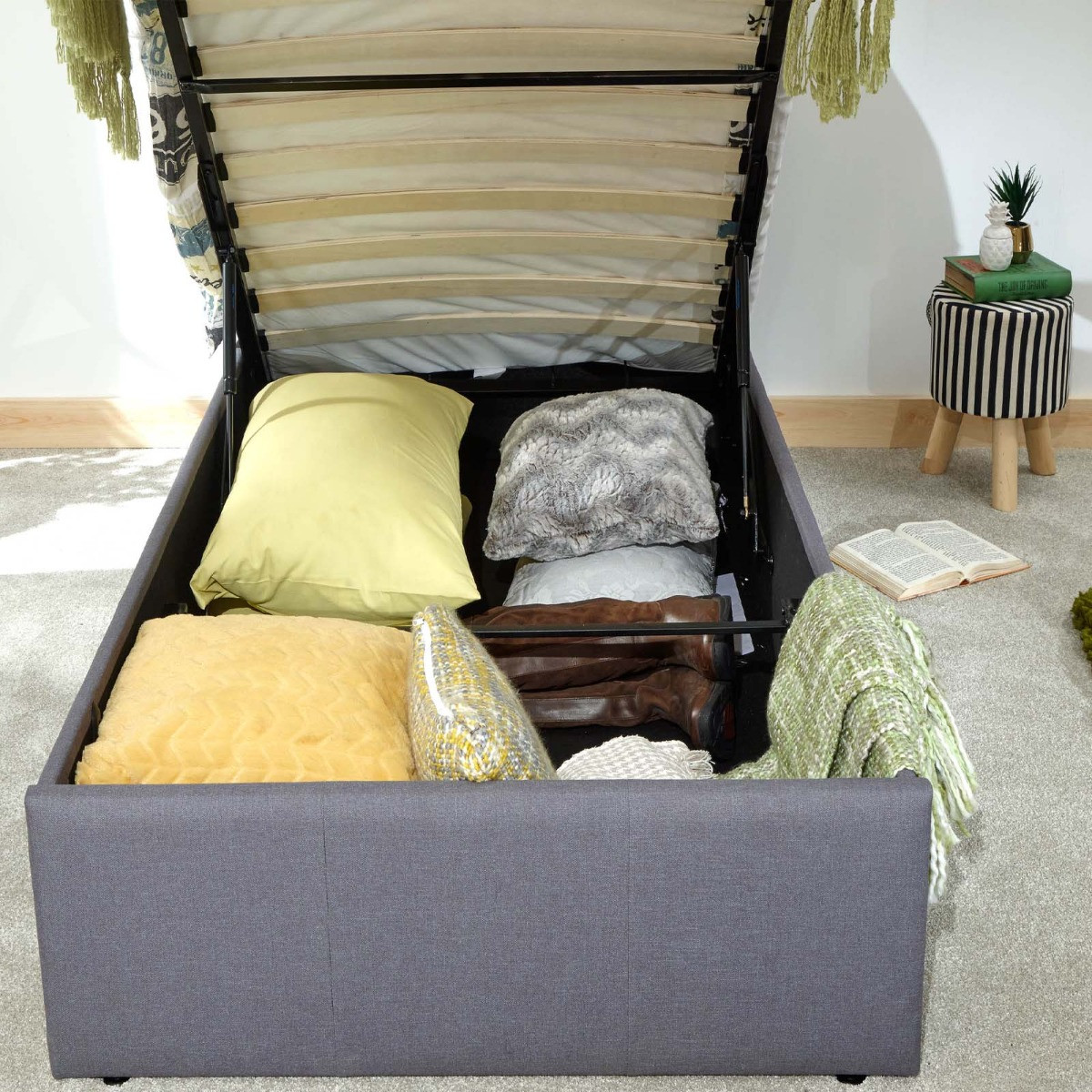 Ascot Upholstered Fabric Ottoman Storage Bed, 4ft 6 Double - Grey>
