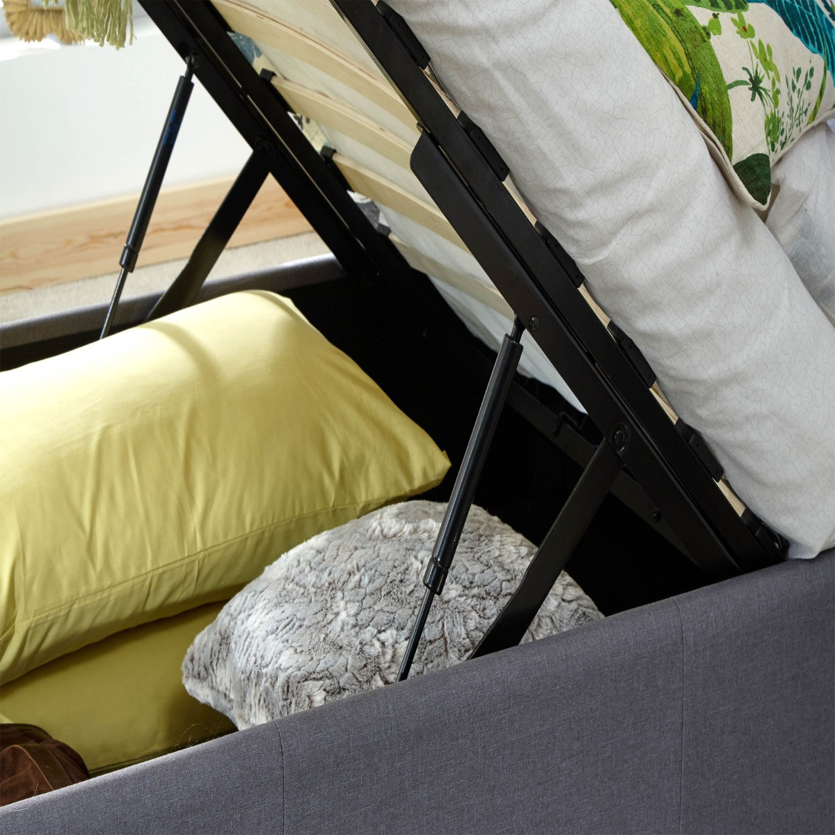 Ascot Upholstered Fabric Ottoman Storage Bed, 4ft 6 Double - Grey>