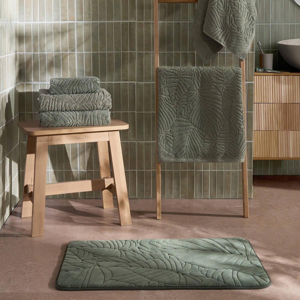 OHS Jacquard Texture Leaf Towel - Sage Green>