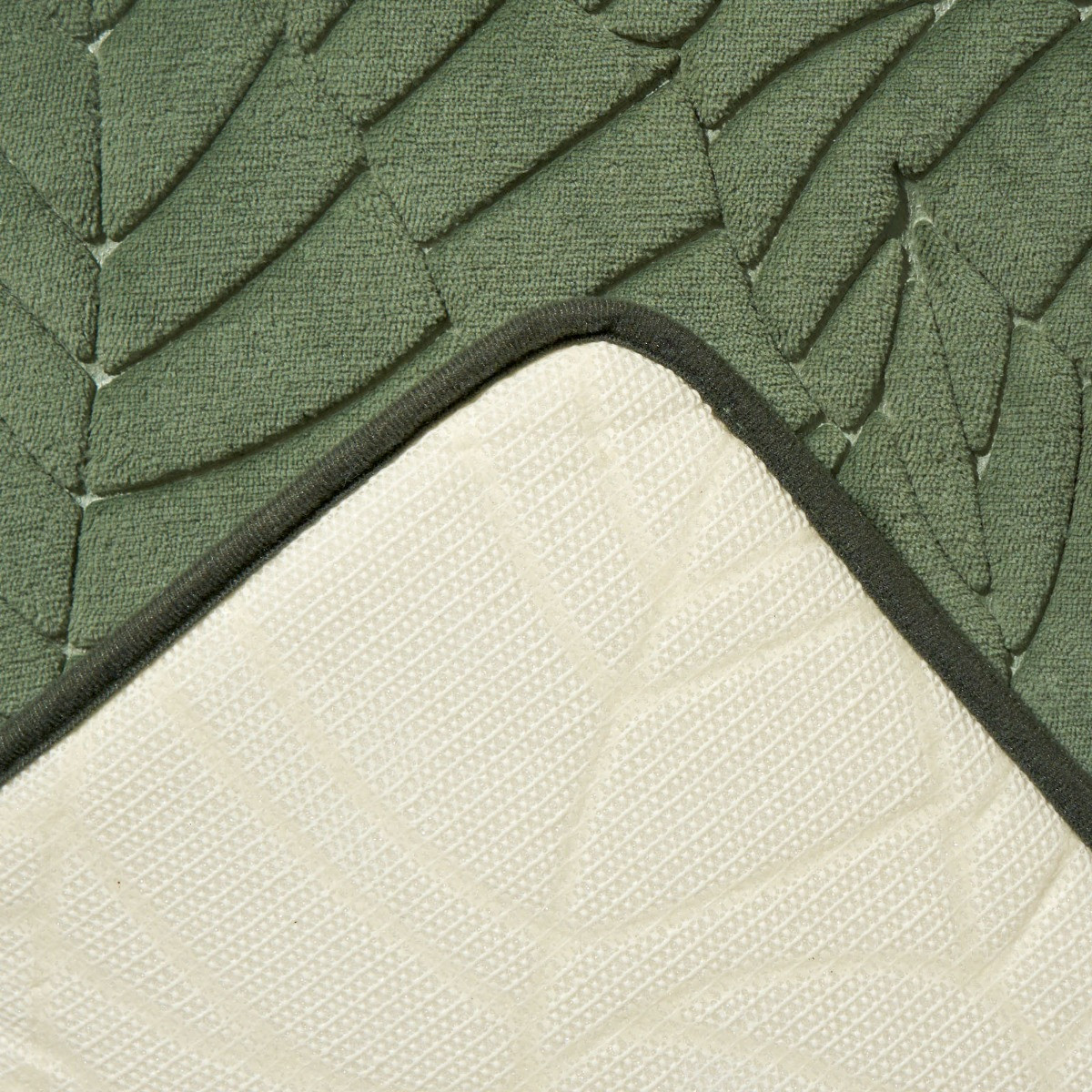 OHS Leaf Embossed Plush Foam Bath Mat - Green