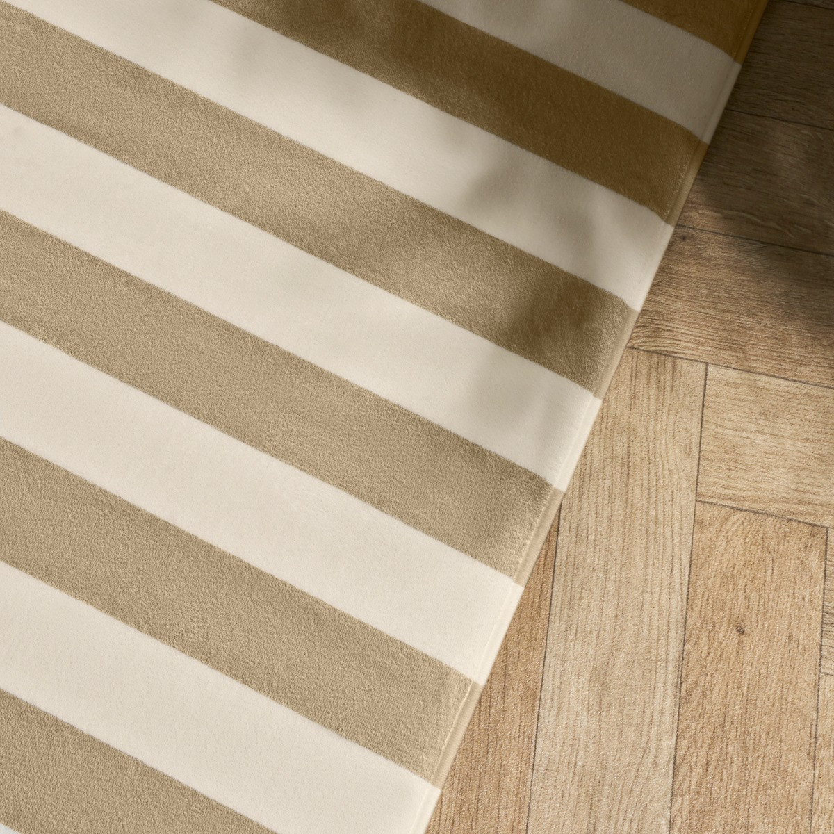 OHS Striped Print Foam Bath Mat - Mink>