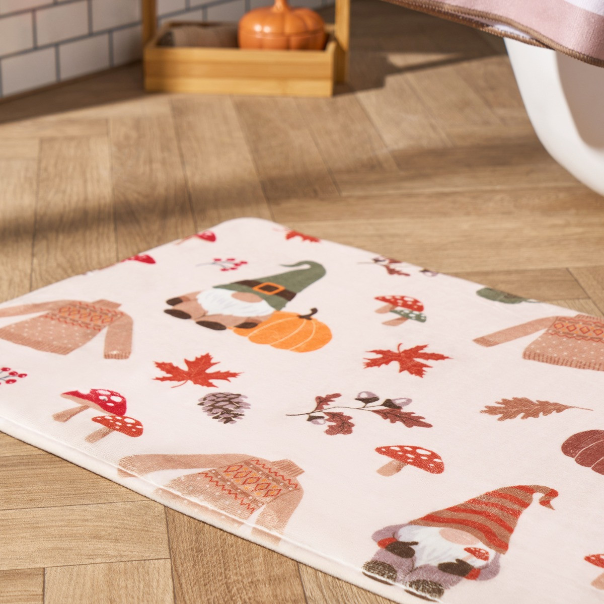 OHS Autumnal Gonk Print Foam Bath Mat - Natural>