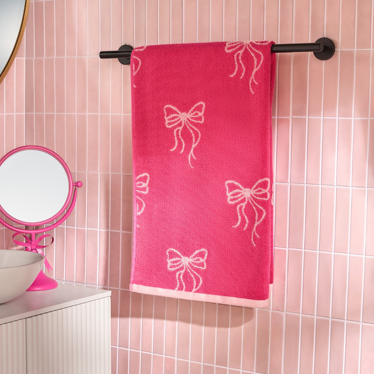 OHS 100% Cotton Bow Print Bath Towel - Pink>