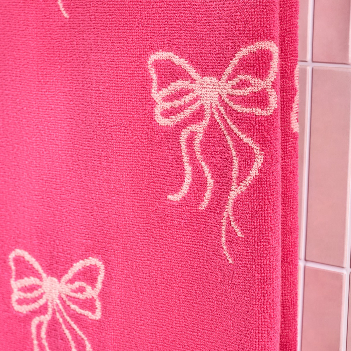 OHS 100% Cotton Bow Print Bath Towel - Pink>