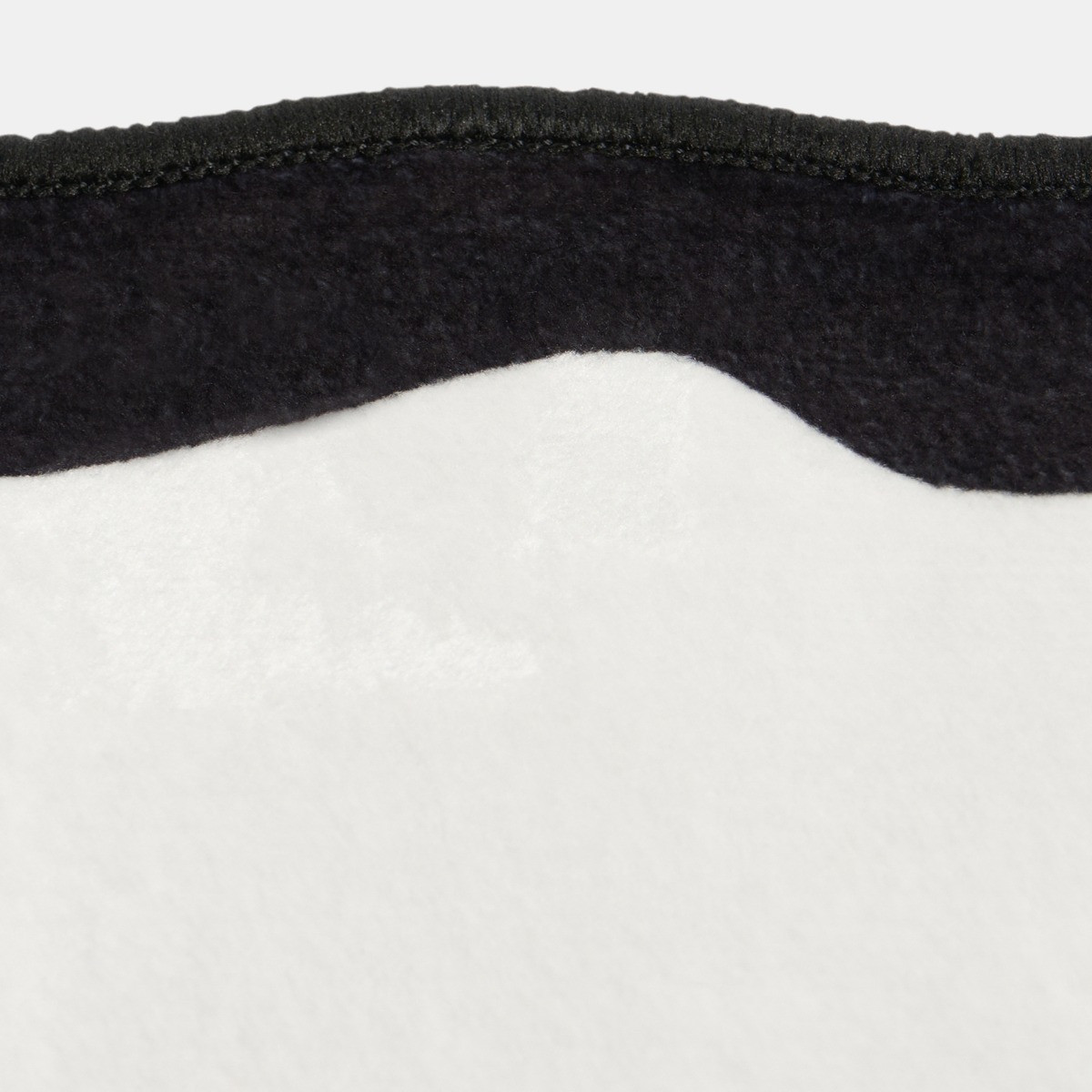 OHS Bow Print Velvet Bath Mat - Monochrome>
