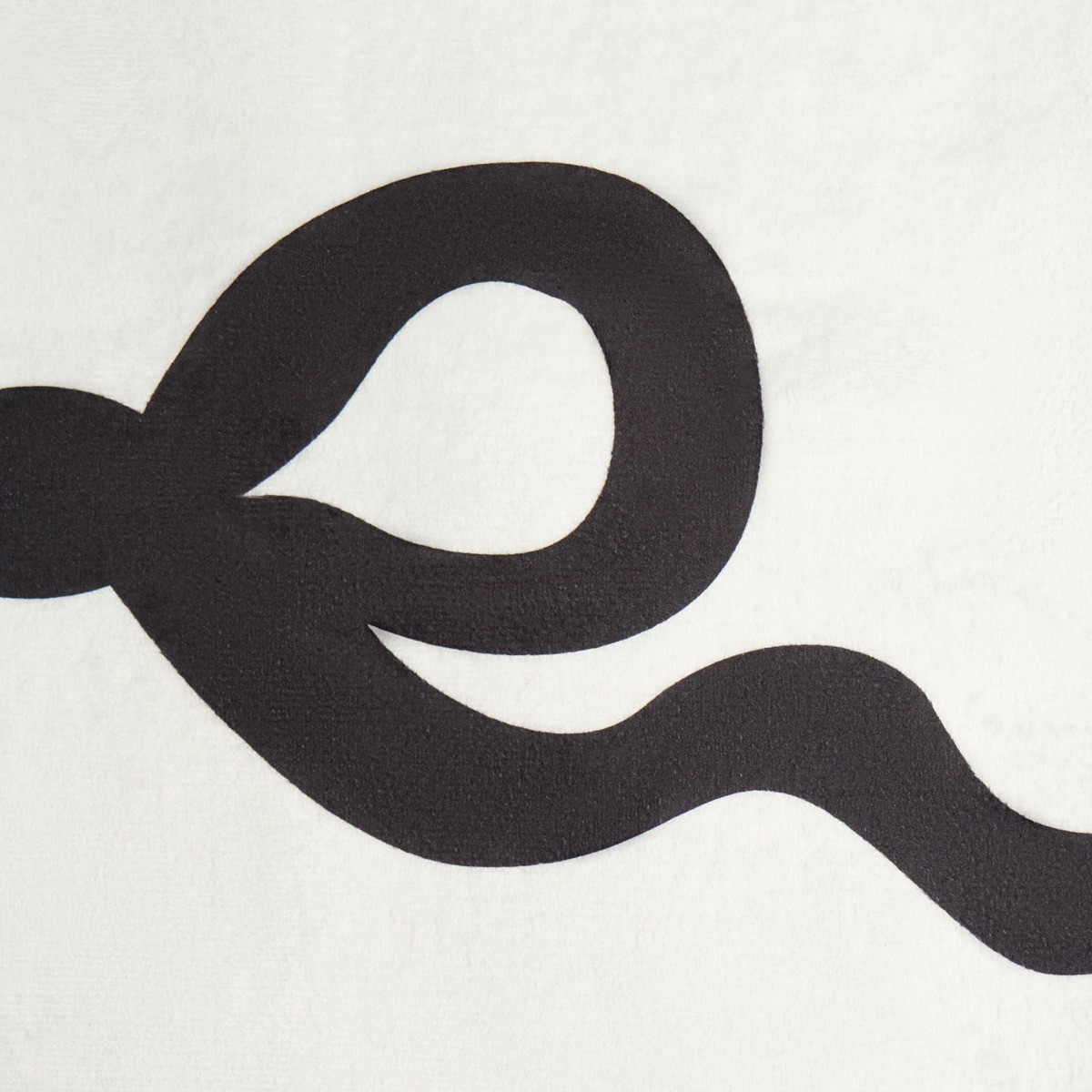 OHS Bow Print Velvet Bath Mat - Monochrome>