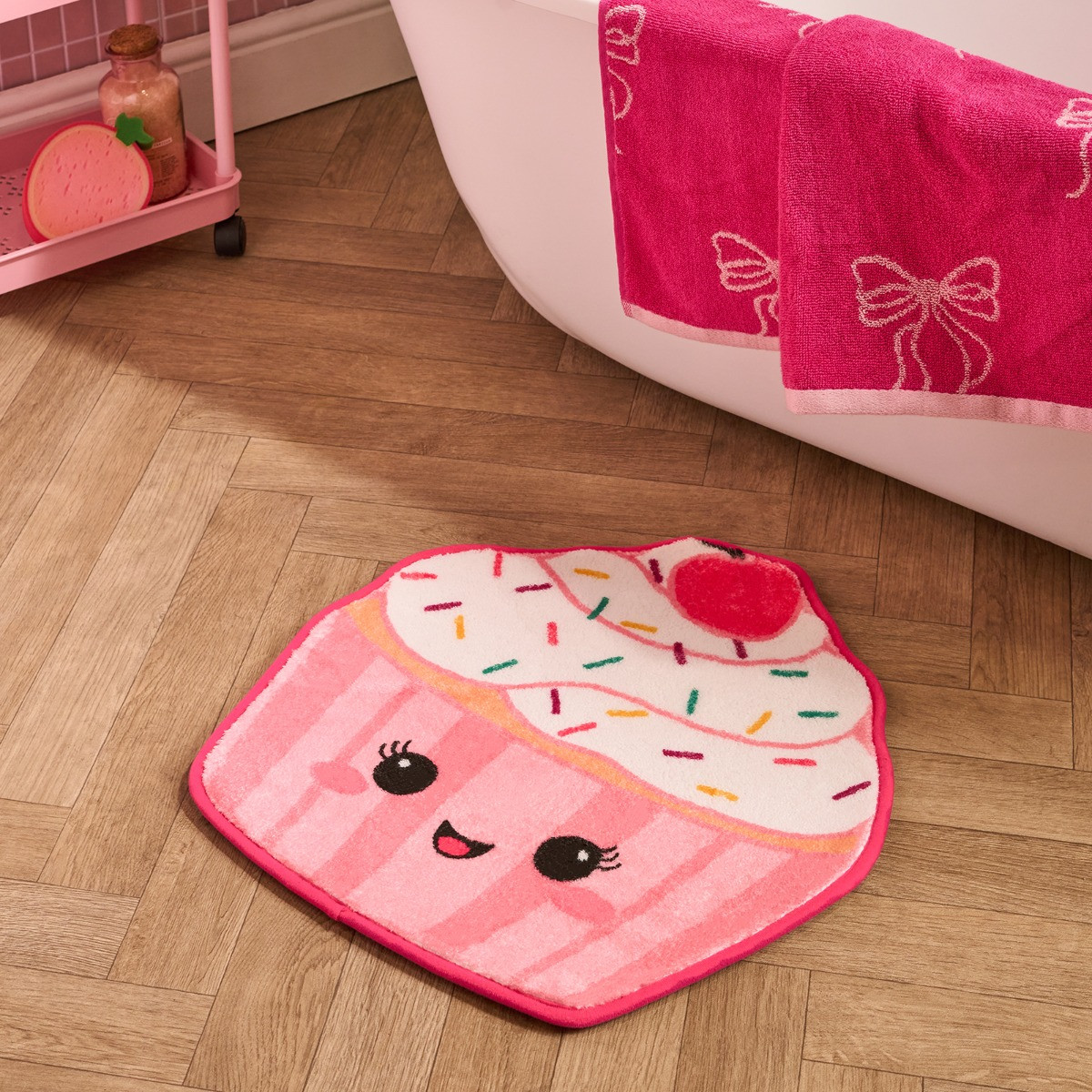 OHS Cupcake Velvet Bath Mat - Pink>
