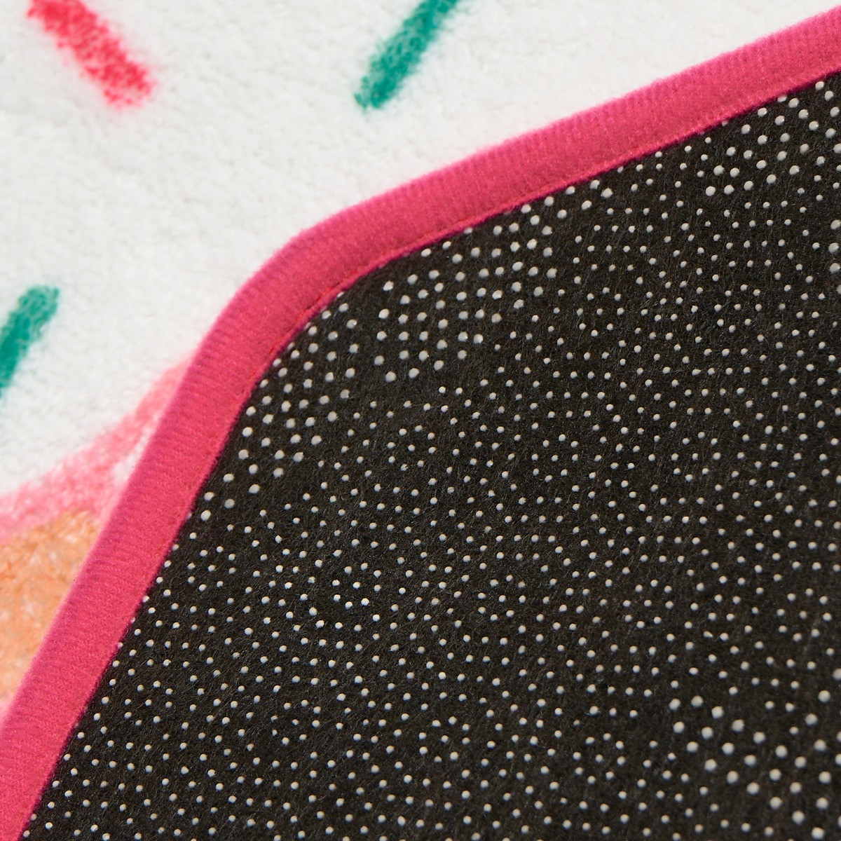 OHS Cupcake Velvet Bath Mat - Pink>