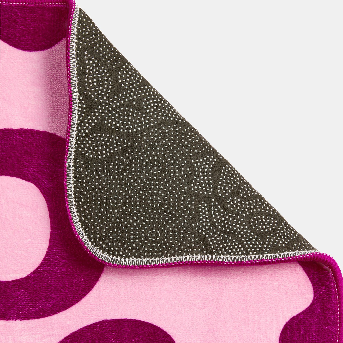 OHS Bow Print Velvet Bath Mat - Burgundy/Pink>