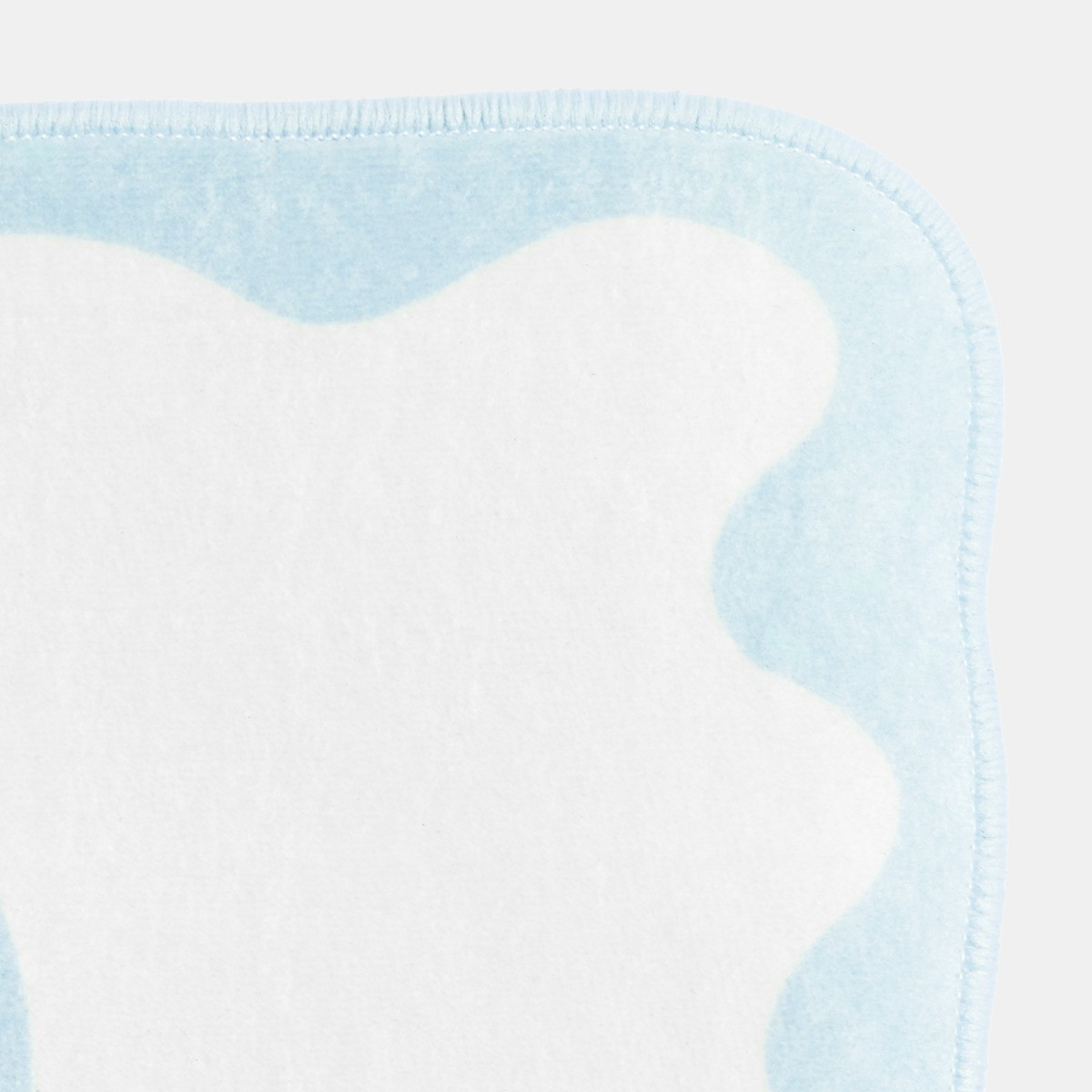 OHS Bow Print Velvet Bath Mat - Blue/White>
