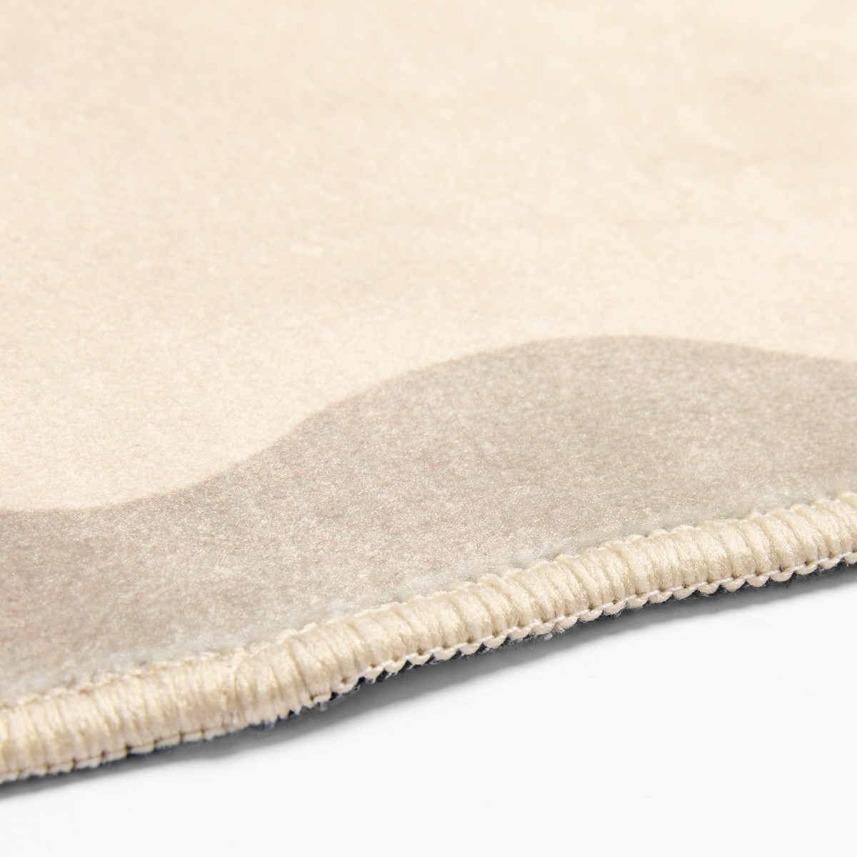 OHS Bow Print Velvet Bath Mat - Natural>