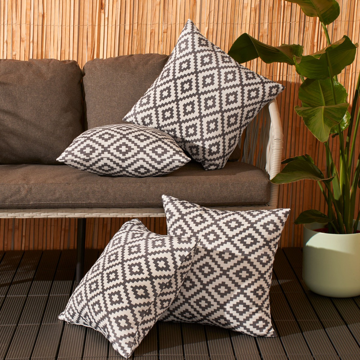 OHS Geo Print Water Resistant Outdoor Cushion Covers - Grey/White>