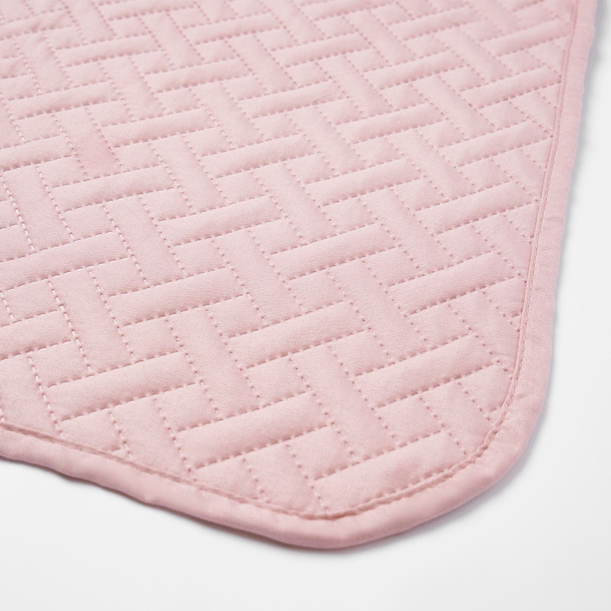 OHS Pinsonic Throw - Blush>