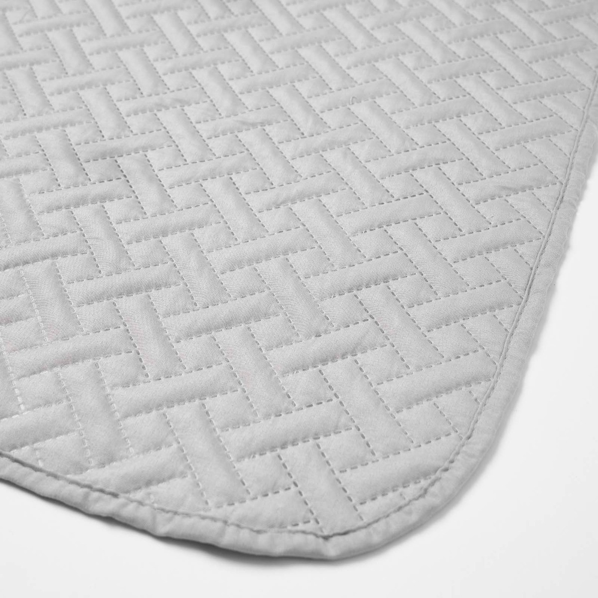 OHS Quilted Throw, Silver Grey - 200 x 240cm>