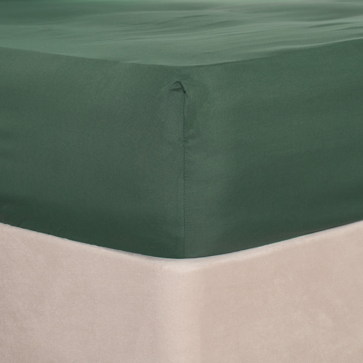 Brentfords Plain Dyed Fitted Sheet, Forest Green - Double>