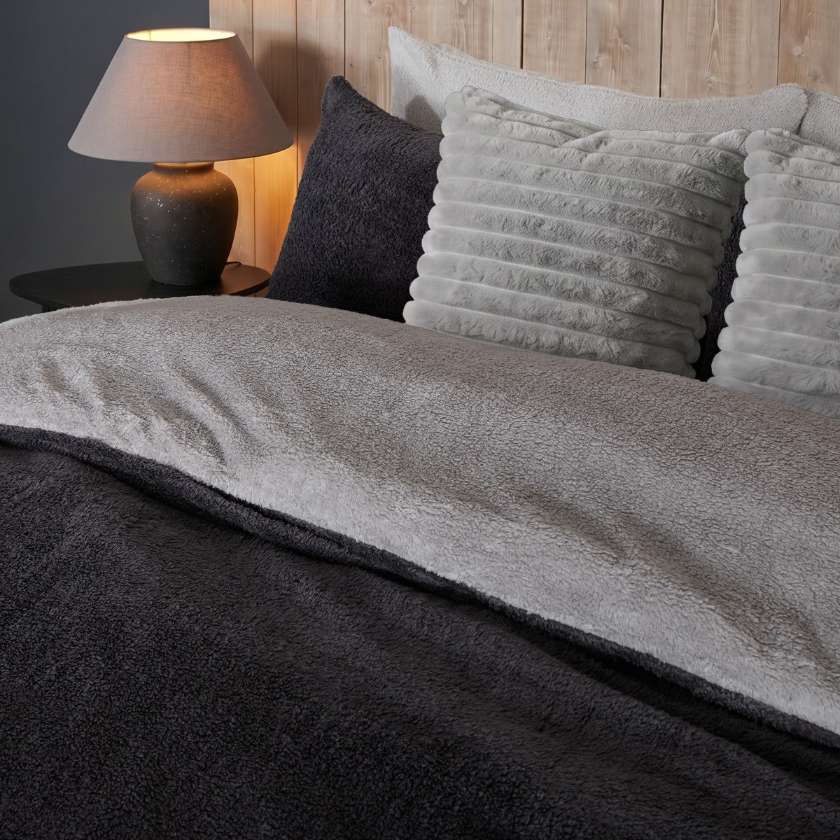 OHS Teddy Fleece Reversible Duvet Cover Set, Charcoal Grey - Double>