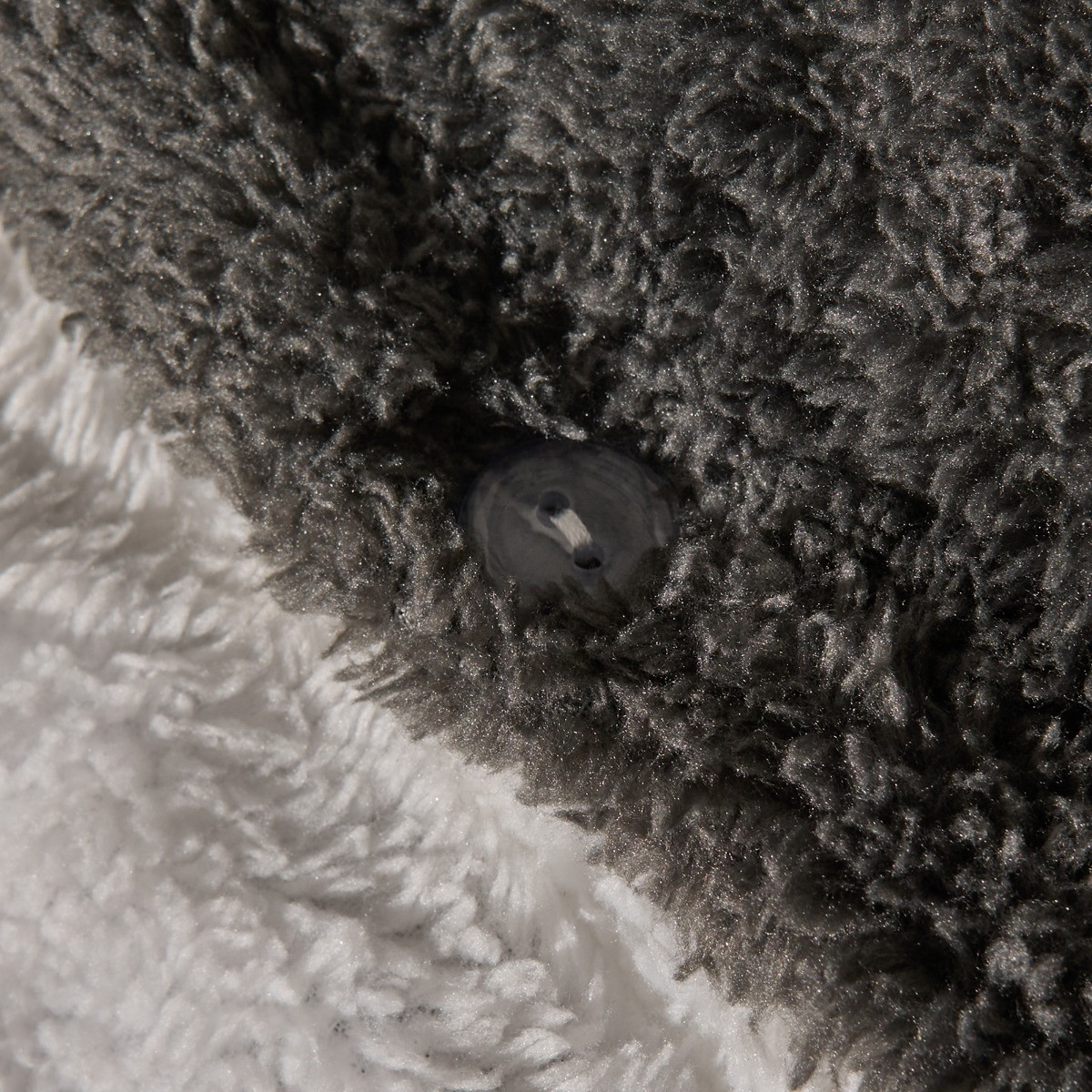 OHS Teddy Fleece Reversible Duvet Cover Set, Charcoal/White - King>