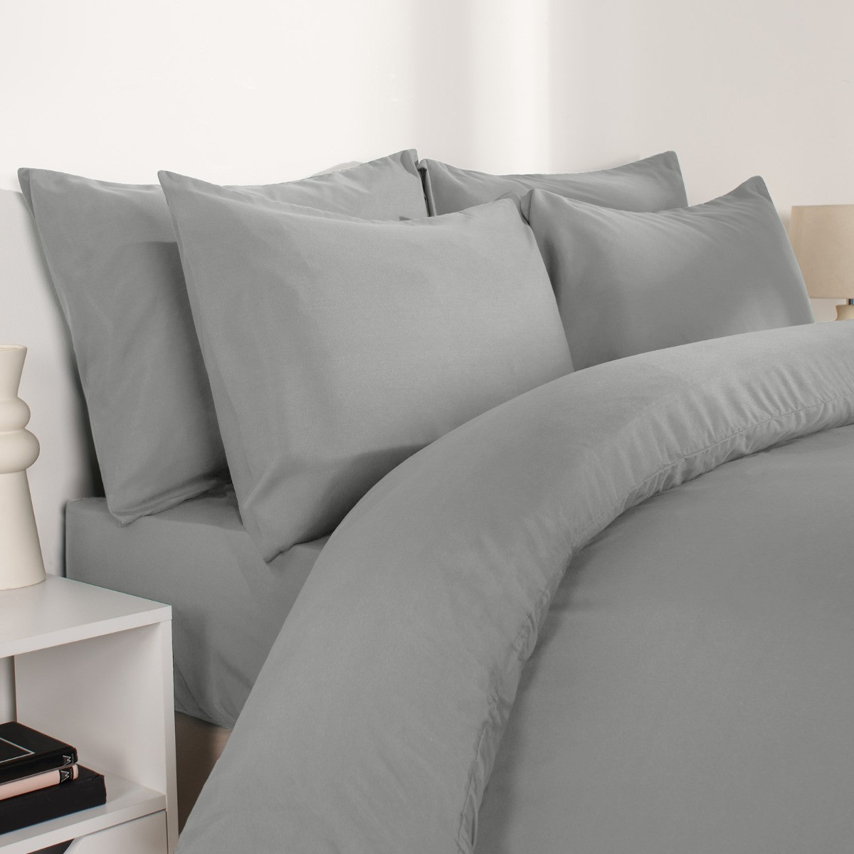Brentfords 2 Pack Plain Dyed Housewife Pillowcases - Grey>