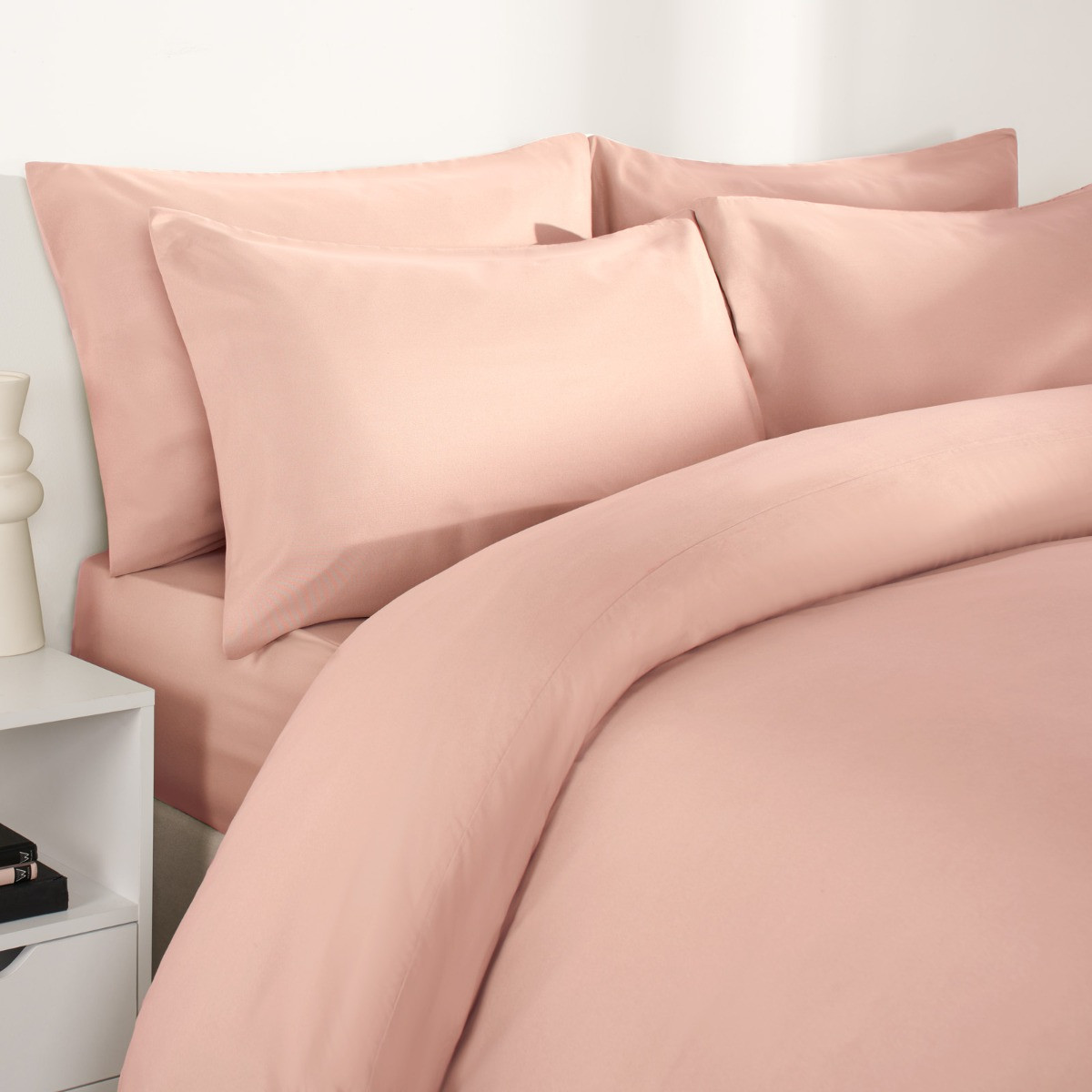Brentfords 2 Pack Plain Dyed Housewife Pillowcases - Pale Pink>