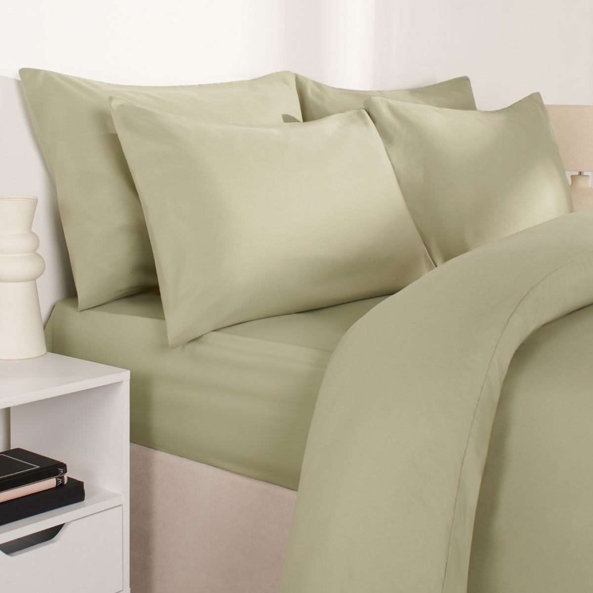 Brentfords 2 Pack Plain Dyed Housewife Pillowcases Sage Green