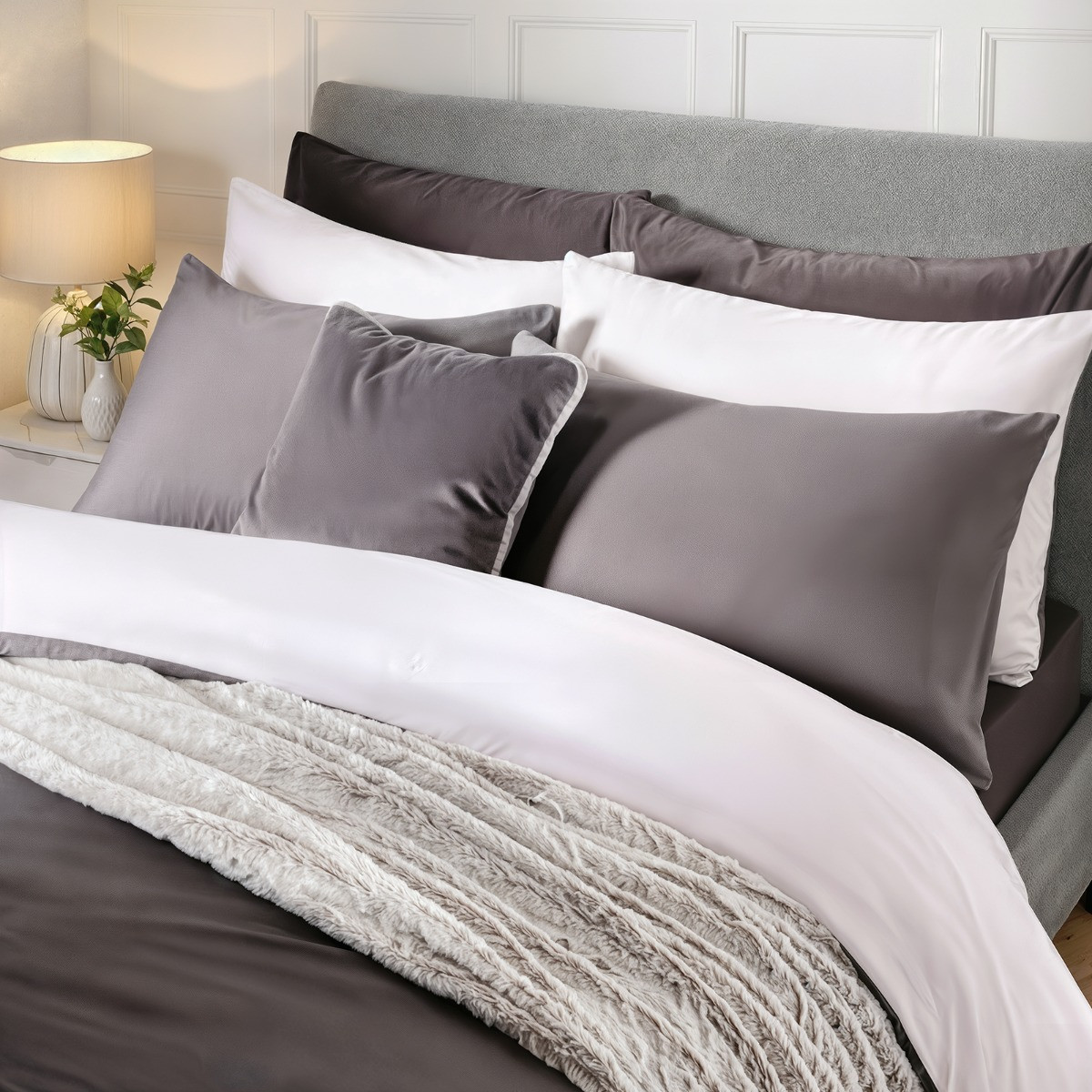 OHS Reversible Duvet Cover Set, White Grey - Single>