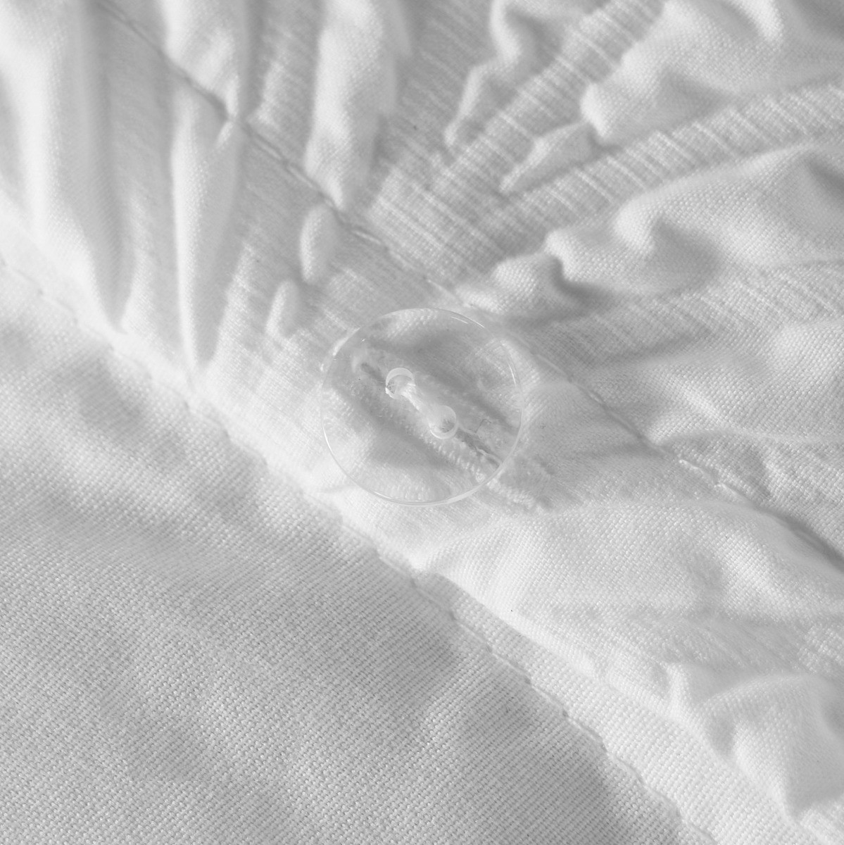OHS Maya Geometric Embossed Duvet Set, White - Double>