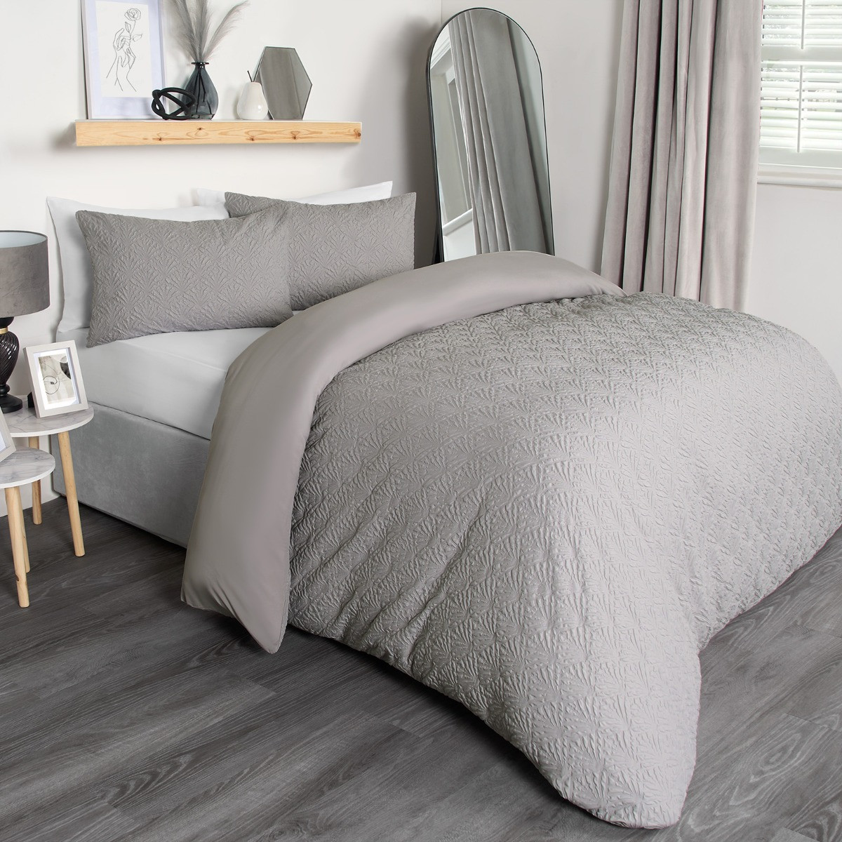OHS Maya Geometric Embossed Duvet Set, Grey - Single>