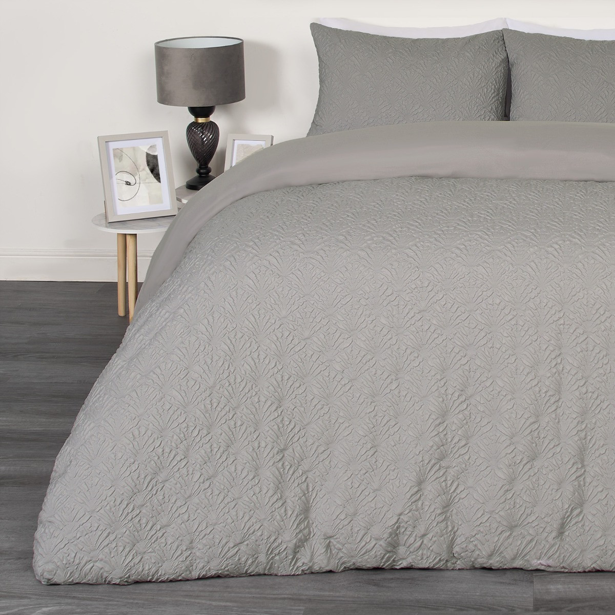 OHS Maya Geometric Embossed Duvet Set, Grey - Single>