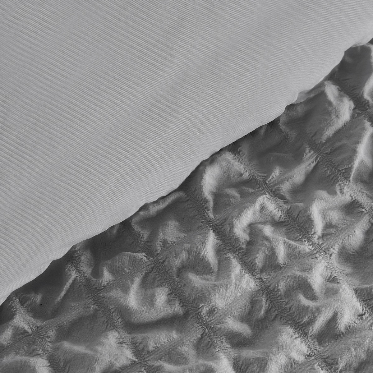 OHS Geometric Seersucker Duvet Set, Grey - Double>