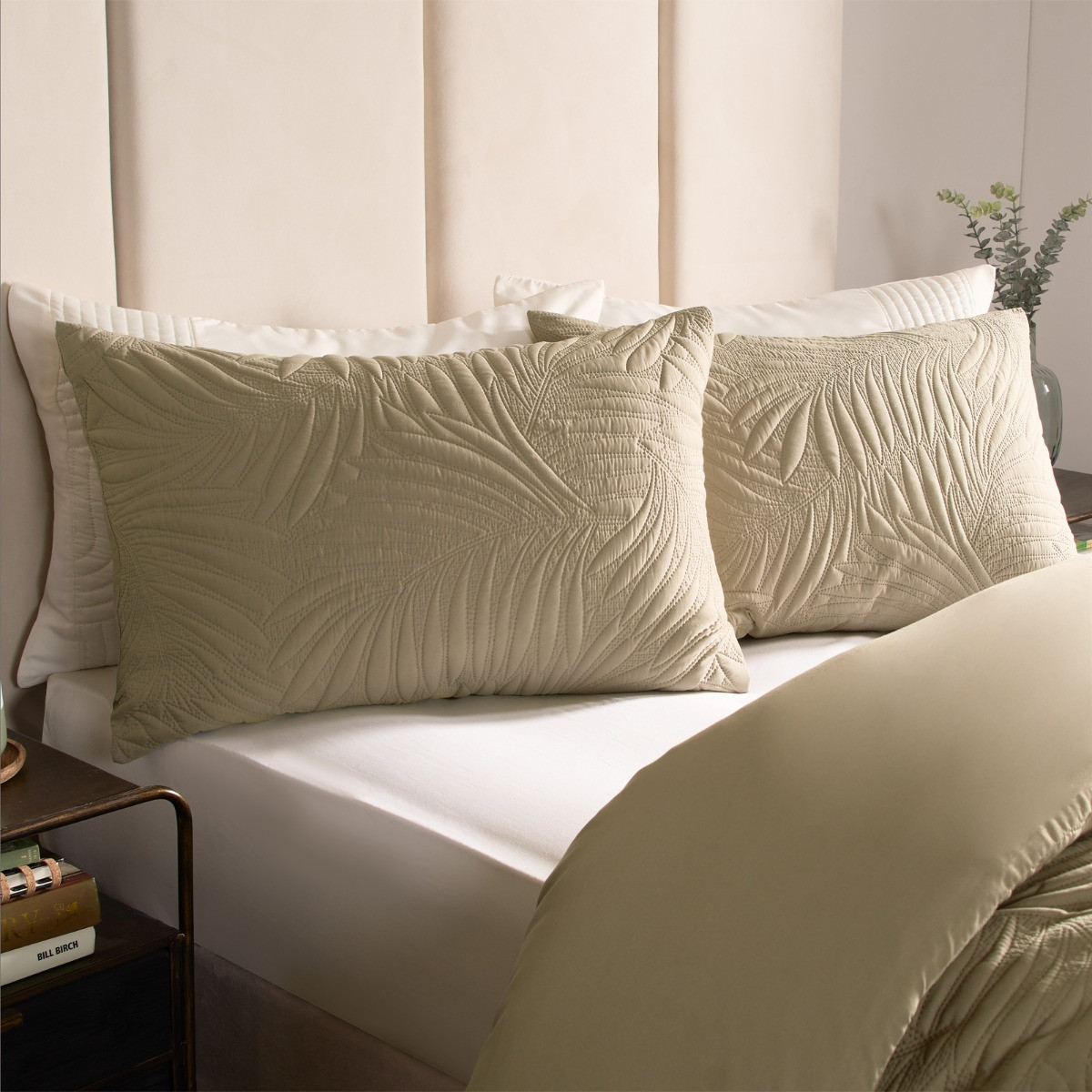 OHS Leaf Quilted Duvet Set, Sage - King>