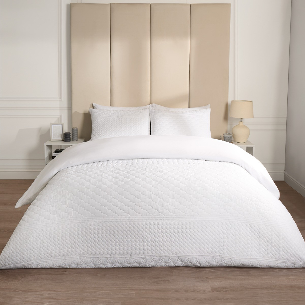 OHS Tribal Quilted Duvet Set, White - Superking>