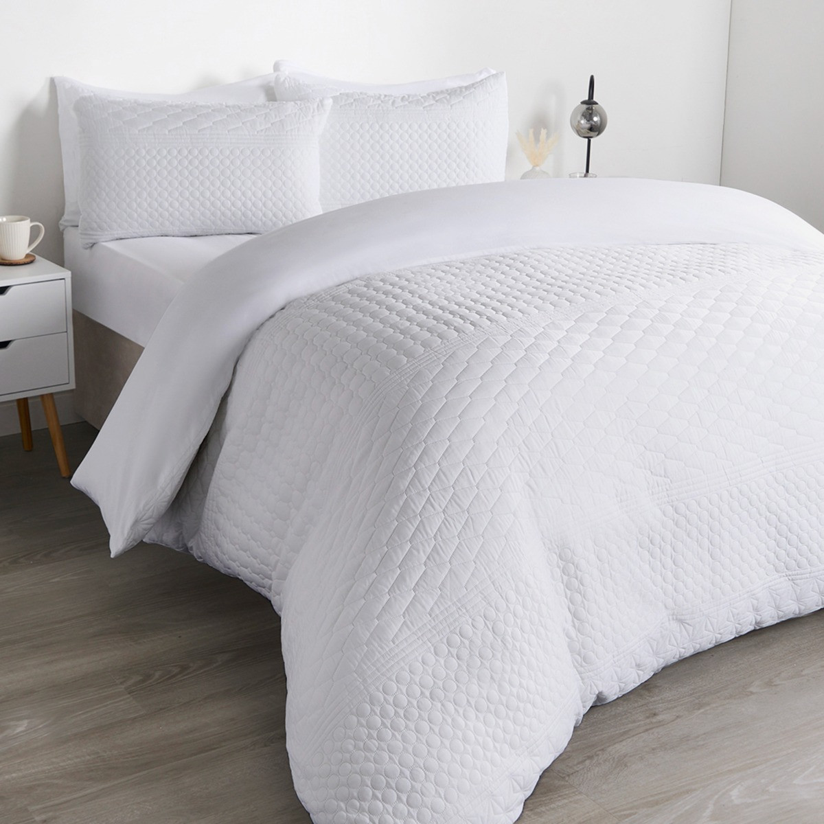 OHS Dakota Pinsonic Tribal Duvet Set White