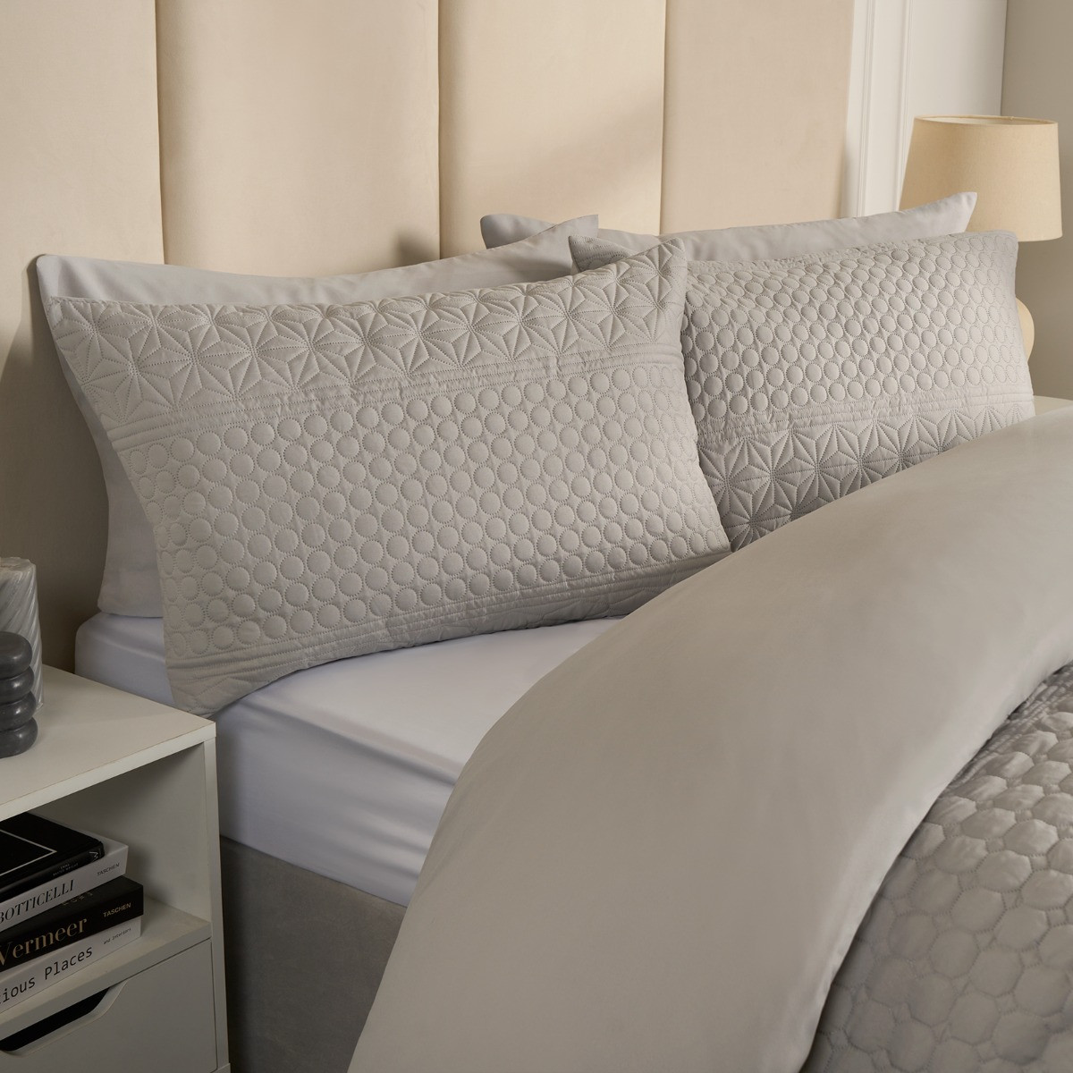 OHS Dakota Quilted Tribal Duvet Set - Grey>