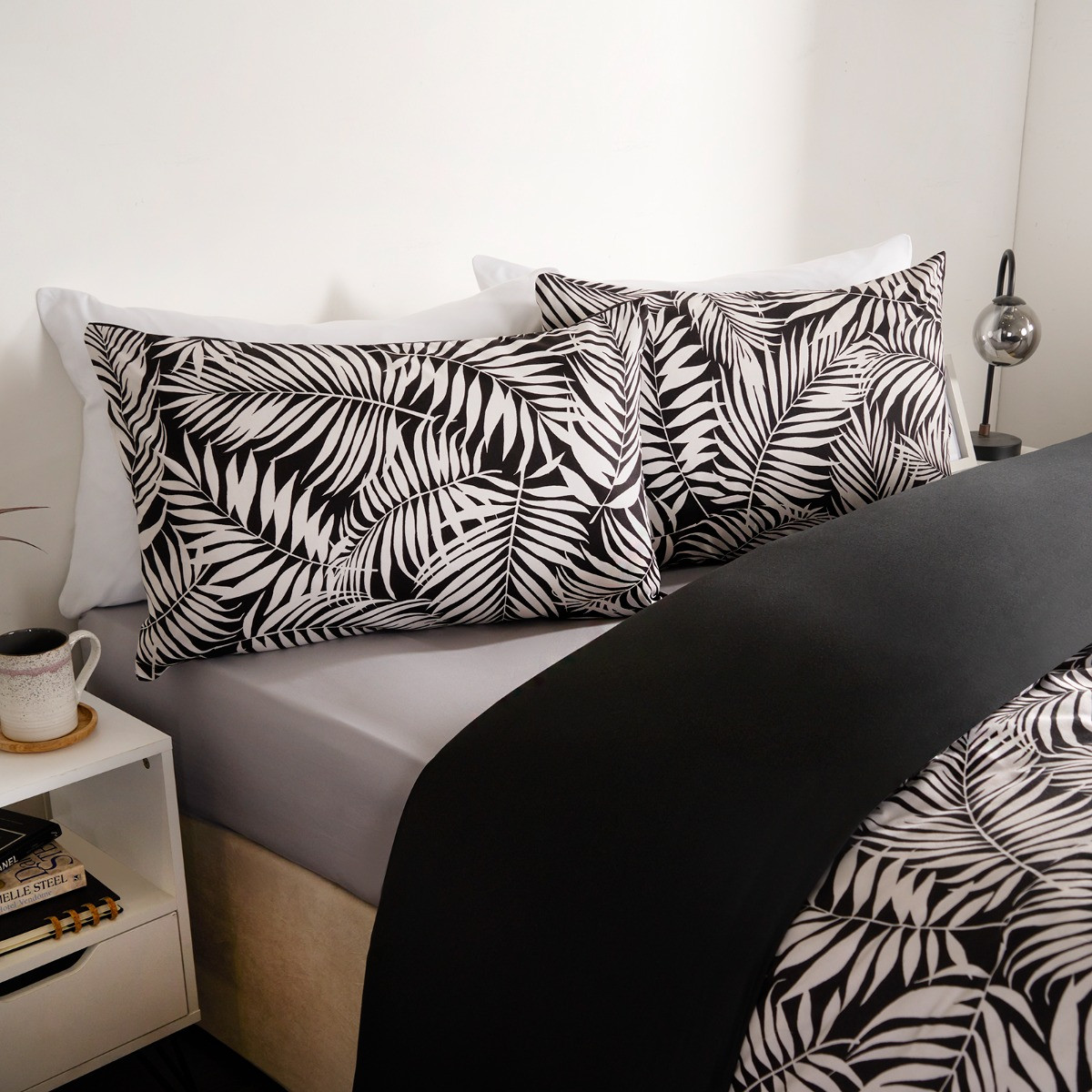 OHS Tropical Leaf Duvet Set, Monochrome - King>