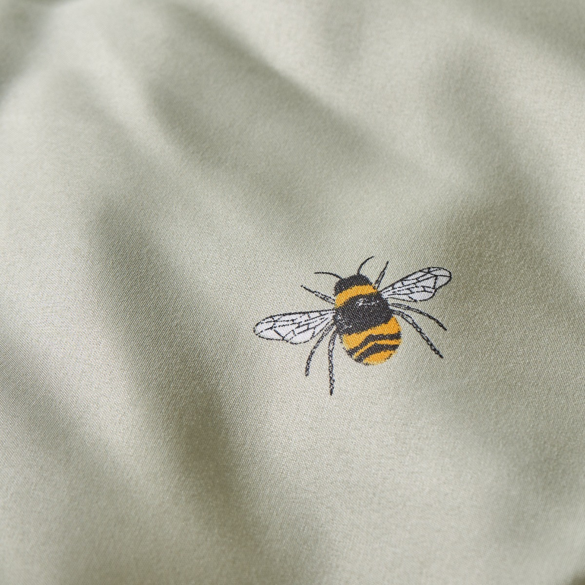 OHS Bee Print Reversible Gingham Duvet Set, Sage - Double>