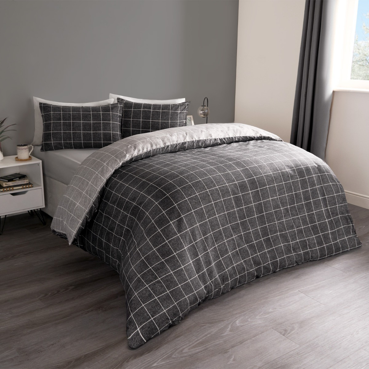 OHS Fine Line Check Reversible Duvet Set, Charcoal/Black - Double>