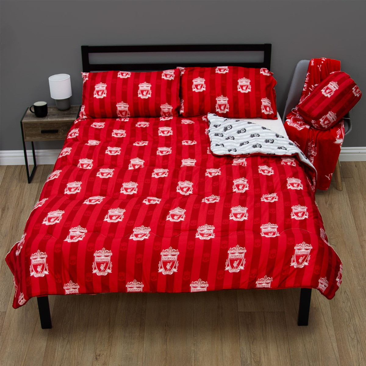 Liverpool Reversible Coverless 10.5 Tog Duvet Red