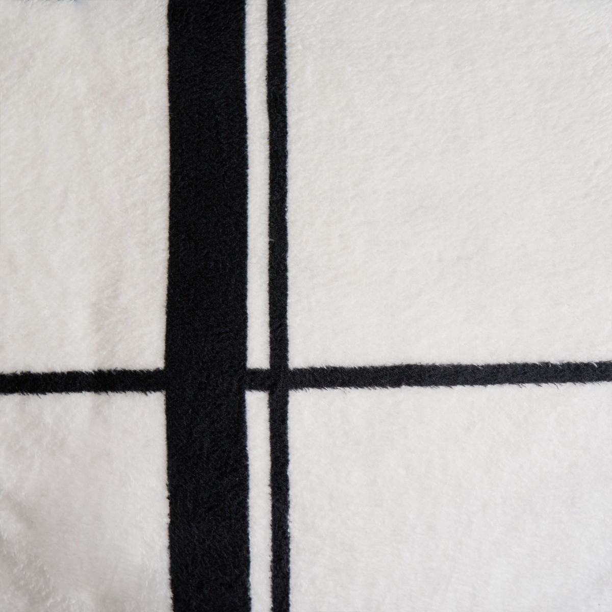 OHS Oakley Grid Teddy Duvet Set, Natural/Black - Single >