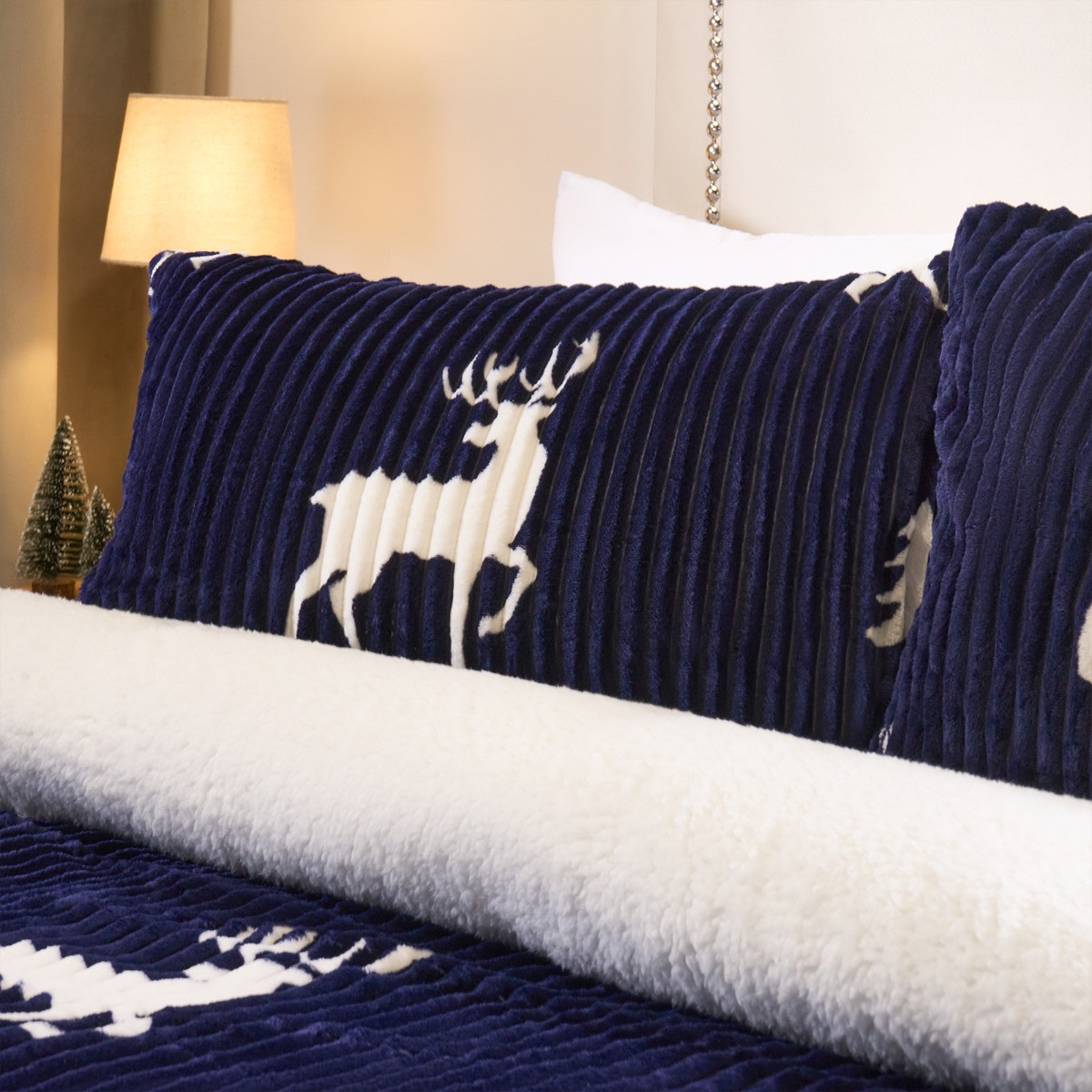 OHS Cosy Stag Ribbed Fleece Duvet Set, Navy - King >