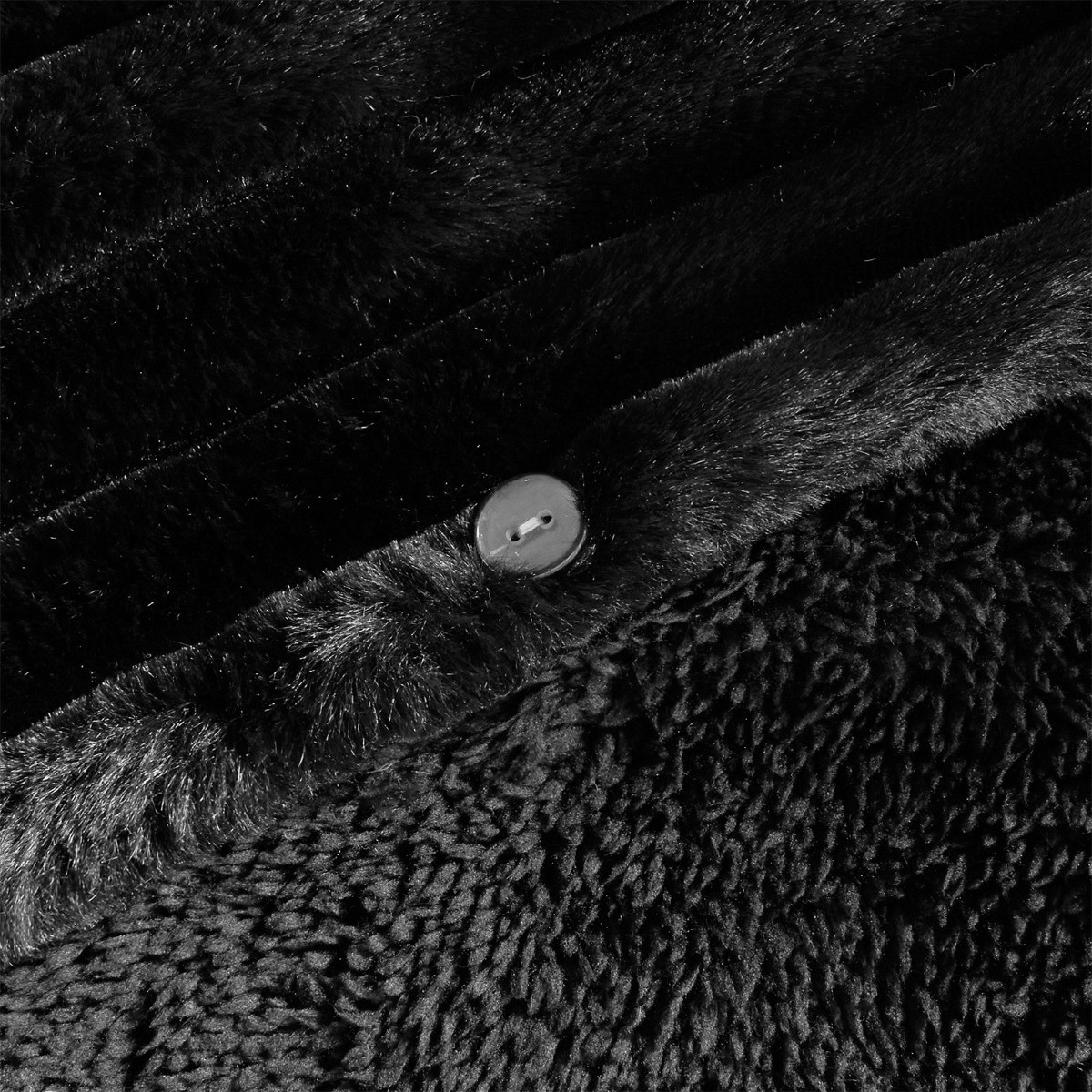 OHS Ribbed Faux Fur Duvet Set, Black - Double >