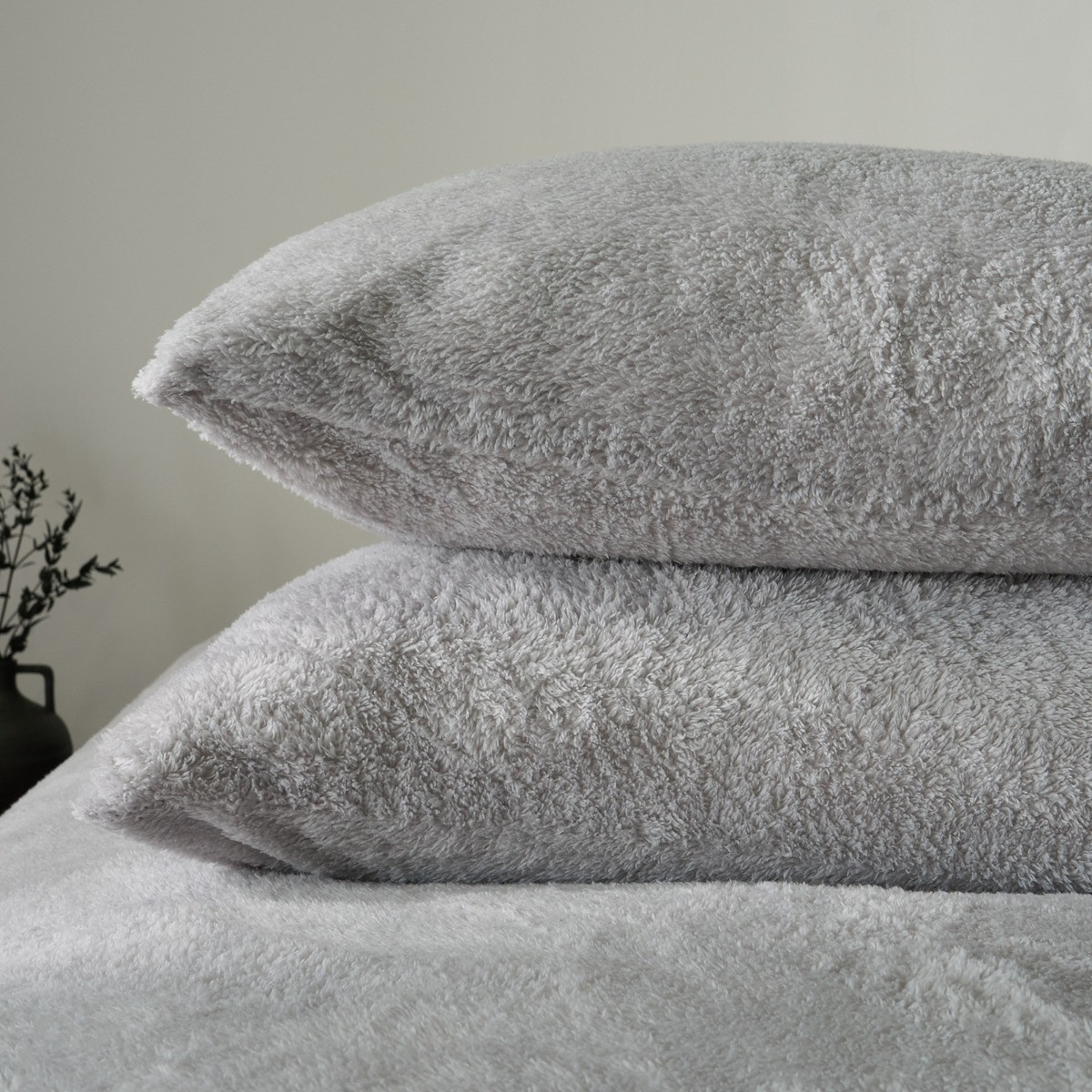 OHS Teddy Fleece Pillowcases - Grey>