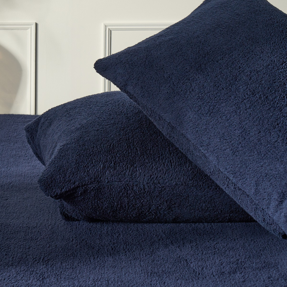 OHS Teddy Fleece Pillowcases - Navy >