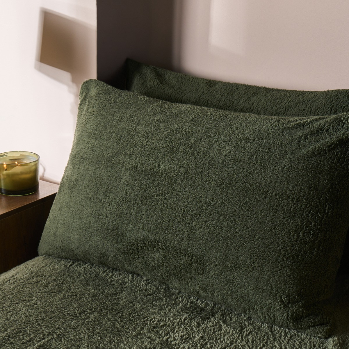 OHS Teddy Fleece Pillowcases - Woodland Green>