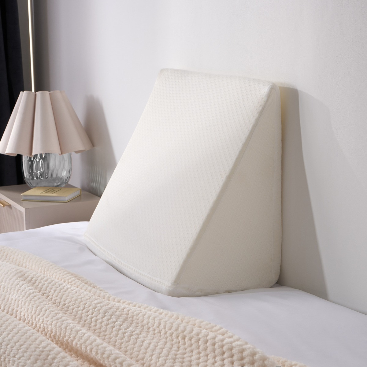 OHS Orthopaedic Foam Wedge Pillow - White>